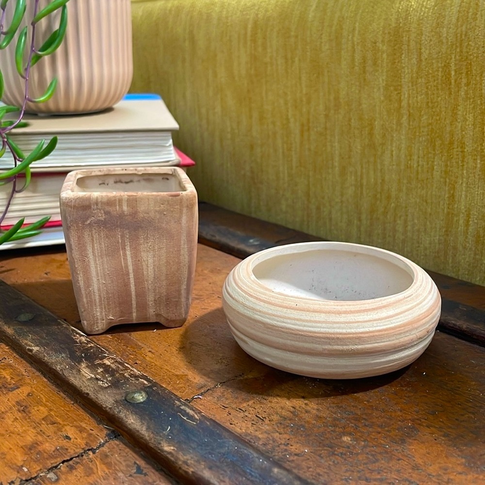 Set of two Ceramic dishes